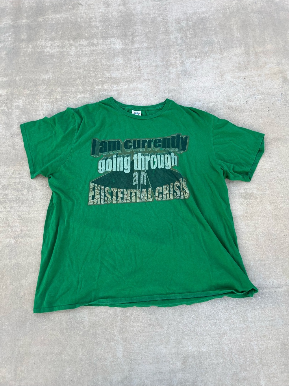 Green Graphic Tee - 'I Am Currently Going Through an Existential Crisis' Sz XXL